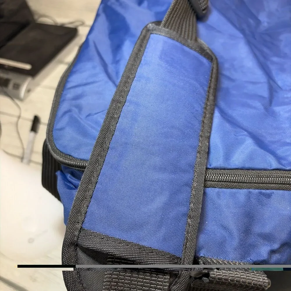 VTG 90s Y2k 2000s NIKE Swoosh Logo Blue Black Gym Travel Duffle Bag